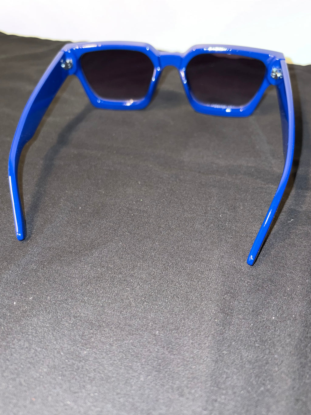 M.M in Los Angeles Blue Glasses